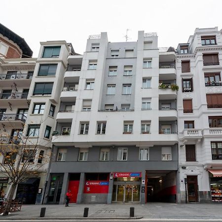 Alhondiga By Staynnapartments Bilbao Extérieur photo