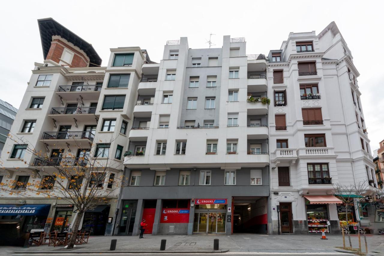 Alhondiga By Staynnapartments Bilbao Extérieur photo